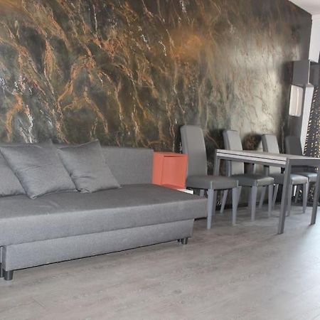 Monolocale Trainspotting Apartment Верона Екстериор снимка