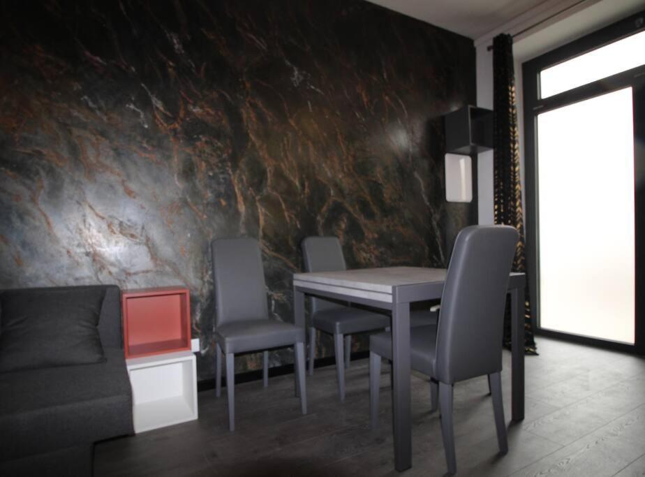Monolocale Trainspotting Apartment Верона Екстериор снимка