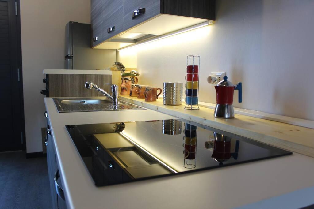 Monolocale Trainspotting Apartment Верона Екстериор снимка